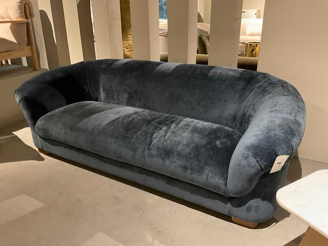 Blury sofa - afbeelding 9 van  12