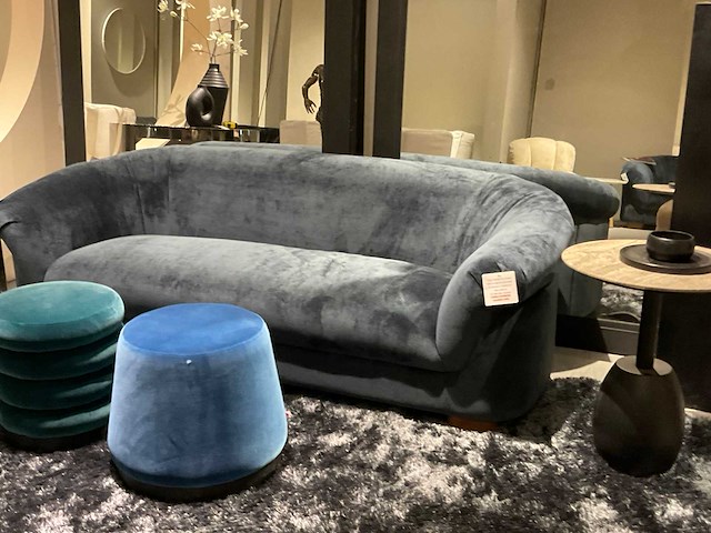 Blury sofa - afbeelding 7 van  13