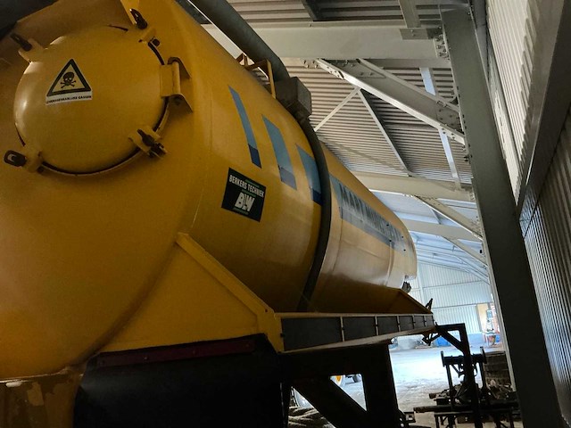 Blw - 2006 - 25m3 - mesttank - afbeelding 1 van  4