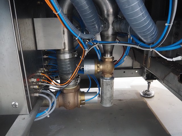 Bmb - afbeelding 10 van  25