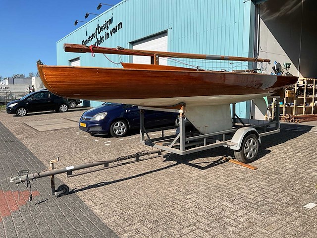 Bm'er - 16m² - klassieke zeilboot met trailer - afbeelding 1 van  10