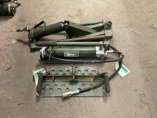 Bmi garagekrik - afbeelding 1 van  3