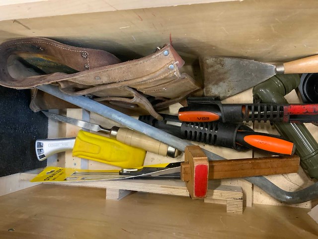 Bmi ,stanley gereedschapskist met inhoud - afbeelding 3 van  5