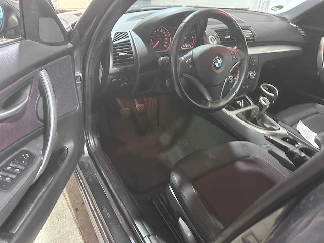 Bmw - 1-serie - 116i - jn-093-p- 2008 - afbeelding 17 van  19