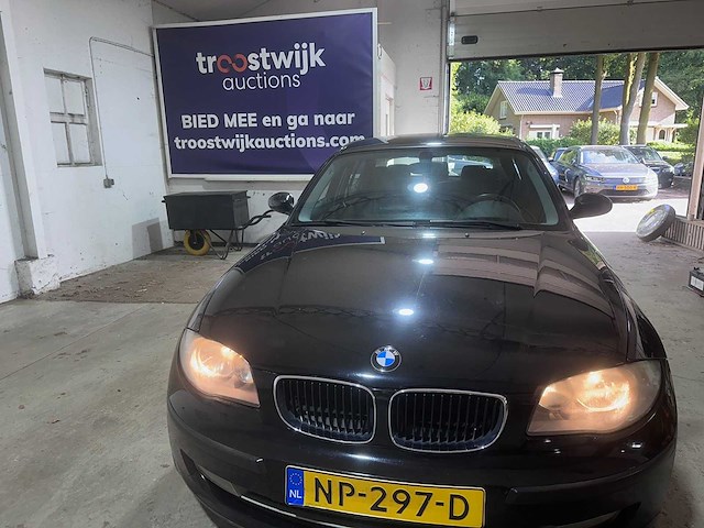 Bmw - 1-serie - 116i - np-297-d- 2008 - afbeelding 3 van  3