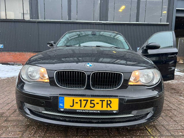 Bmw - 1-serie - 116i - personenauto - afbeelding 9 van  12