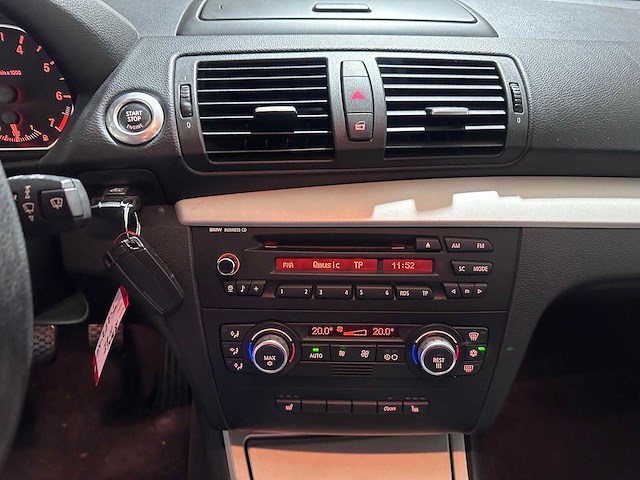 Bmw - 1-serie - 116i - t-252-nv - afbeelding 5 van  19