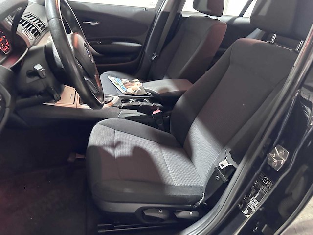 Bmw - 1-serie - 116i - t-252-nv - afbeelding 6 van  19