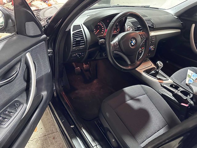 Bmw - 1-serie - 116i - t-252-nv - afbeelding 18 van  19