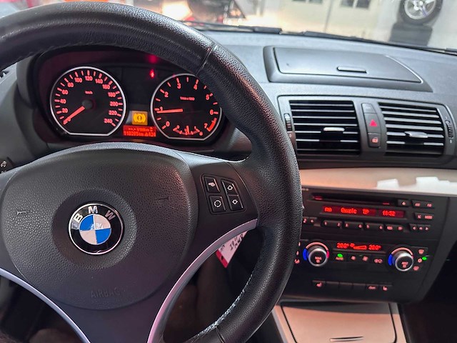 Bmw - 1-serie - 116i - t-252-nv - afbeelding 19 van  19