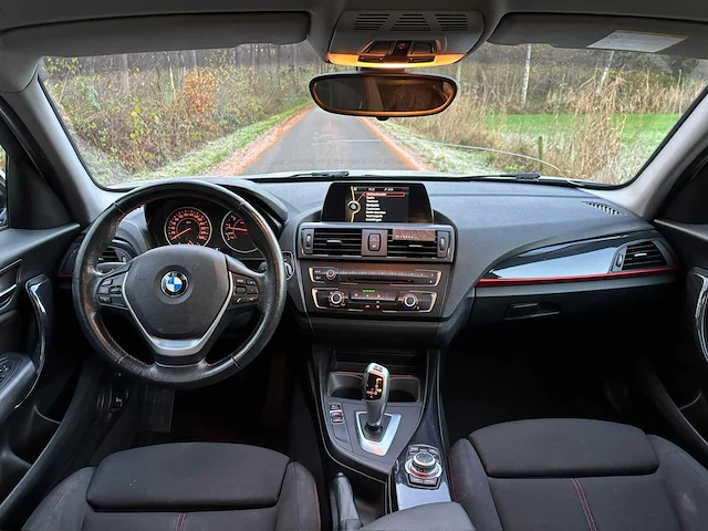 Bmw - 1-serie - 116i business+ - 2012 - 63-tjb-7 - personenauto - afbeelding 6 van  26