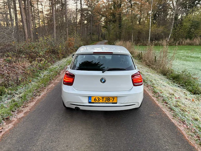 Bmw - 1-serie - 116i business+ - 2012 - 63-tjb-7 - personenauto - afbeelding 23 van  26