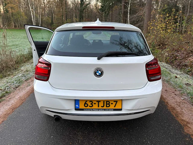 Bmw - 1-serie - 116i business+ - 2012 - 63-tjb-7 - personenauto - afbeelding 24 van  26