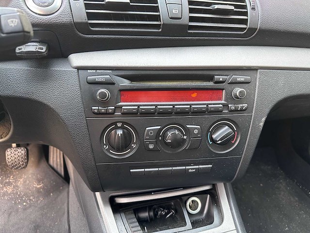 Bmw - 1-serie - 116i business line - 47-zp-hv- 2008 - afbeelding 1 van  17