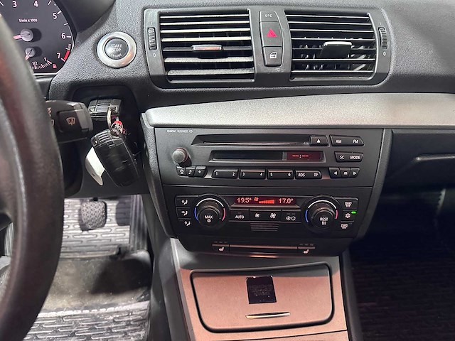 Bmw - 1-serie - 116i executive - j-590-st - afbeelding 6 van  21