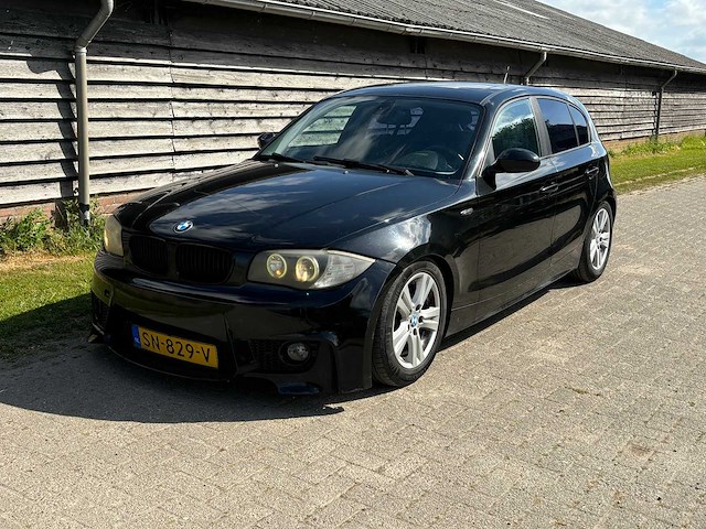 Bmw - 1-serie - 116i high executive - car - 2005 - afbeelding 1 van  33
