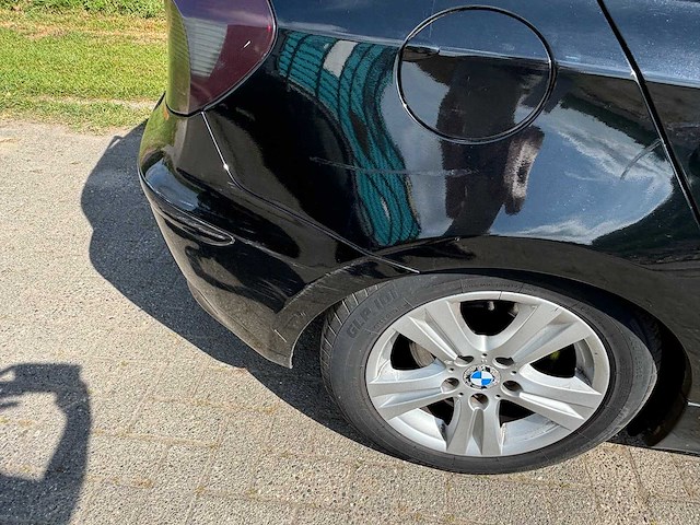 Bmw - 1-serie - 116i high executive - car - 2005 - afbeelding 26 van  33