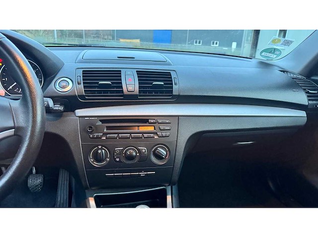 Bmw - 1-serie - 116i high executive - personenauto - afbeelding 8 van  18