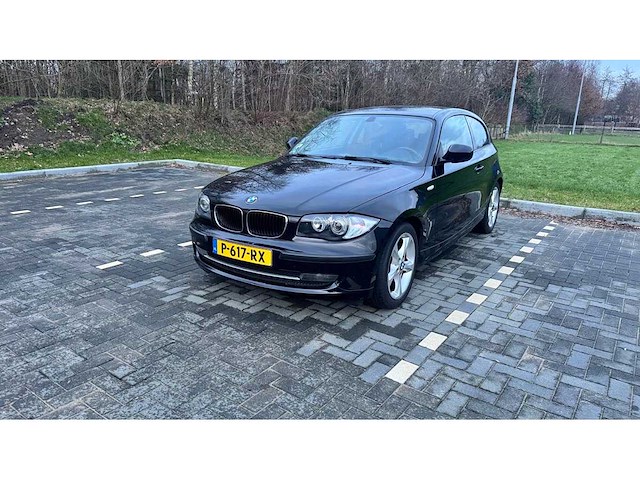 Bmw - 1-serie - 116i high executive - personenauto - afbeelding 18 van  18