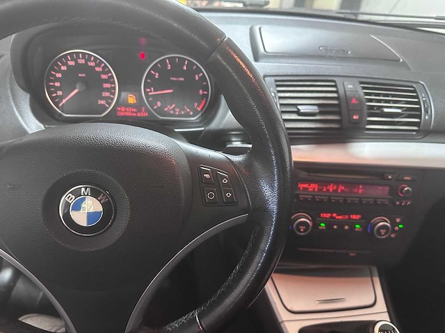 Bmw - 1-serie - 118i - gg-401-f- 2008 - afbeelding 12 van  18