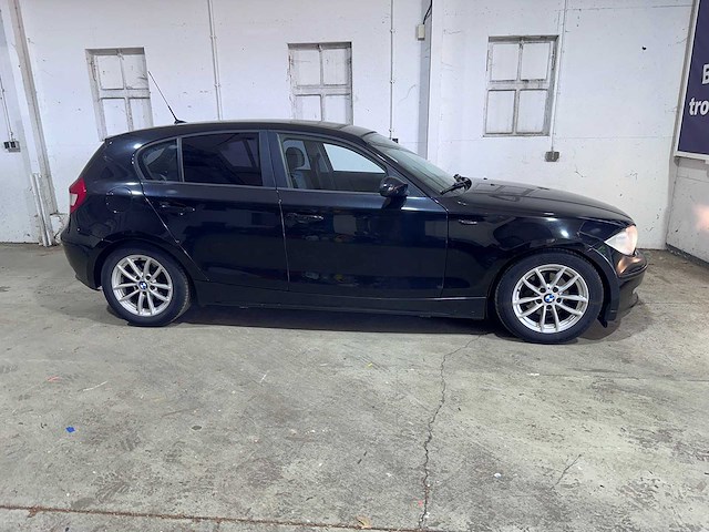 Bmw - 1-serie - 118i automaat high executive - 18-rz-rl - afbeelding 17 van  20