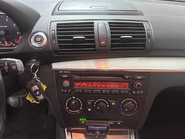 Bmw - 1-serie - 118i business line - 75-xs-jt- 2007 - afbeelding 3 van  17