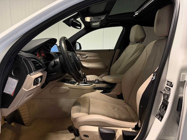 Bmw - 1-serie - 118i high executive - k-342-zv - 2013 iaw - afbeelding 15 van  25