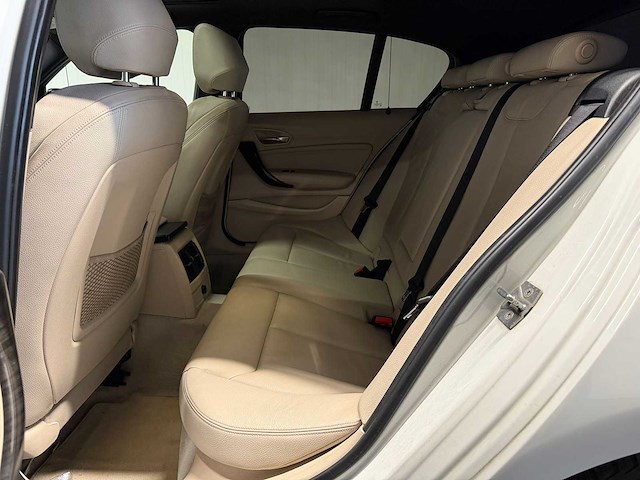 Bmw - 1-serie - 118i high executive - k-342-zv - 2013 iaw - afbeelding 17 van  25