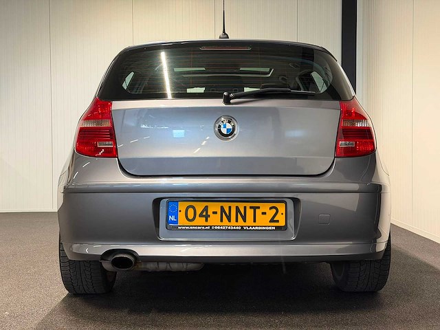 Bmw - 1-serie - 120i bns line ed. - 04-nnt-2 - 2010 iaw - afbeelding 18 van  22