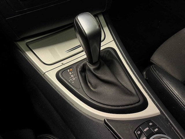 Bmw - 1-serie - 120i bns line ed. - 04-nnt-2 - 2010 iaw - afbeelding 22 van  22