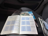 Bmw - 1-serie - 120i executive - 3-xdz-45- 2004 - afbeelding 2 van  2