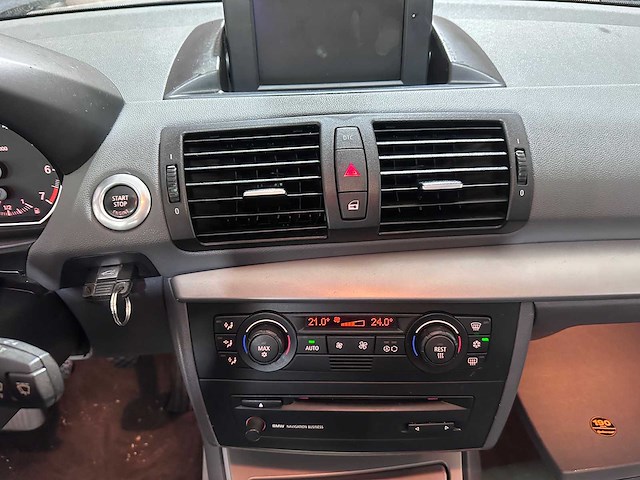 Bmw - 1-serie - 120i executive - 3-xdz-45- 2004 - afbeelding 3 van  9