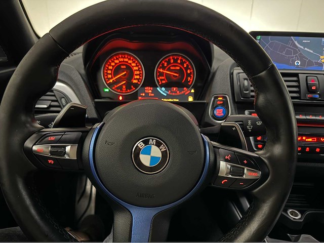 Bmw - 1-serie - m 135 i - personenauto - 2013 - afbeelding 2 van  17