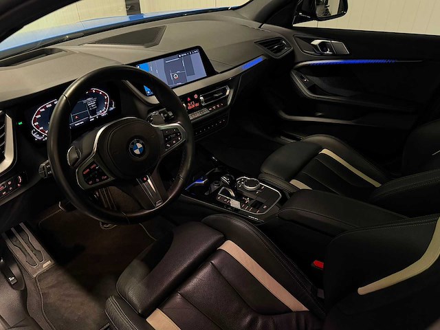 Bmw - 1-serie - m135i xdrive - s-323-kp- 2023 iaw - afbeelding 16 van  30