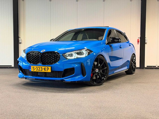 Bmw - 1-serie - m135i xdrive - s-323-kp- 2023 iaw - afbeelding 1 van  30