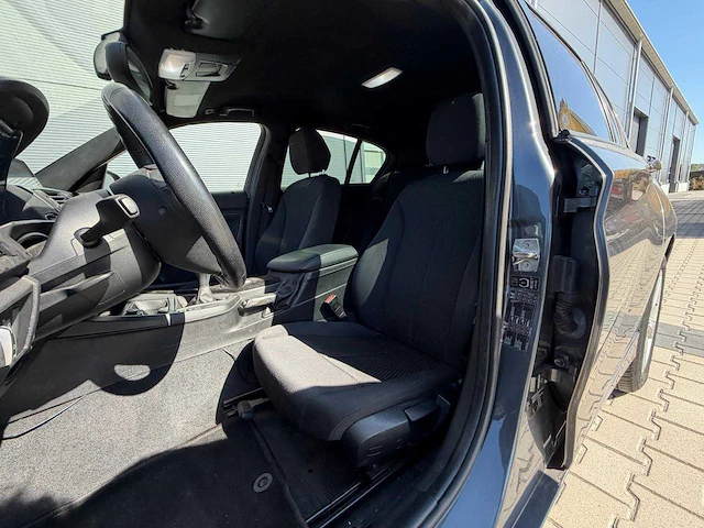 Bmw - 1-serie 116i business - personenauto - 2011 - afbeelding 2 van  26