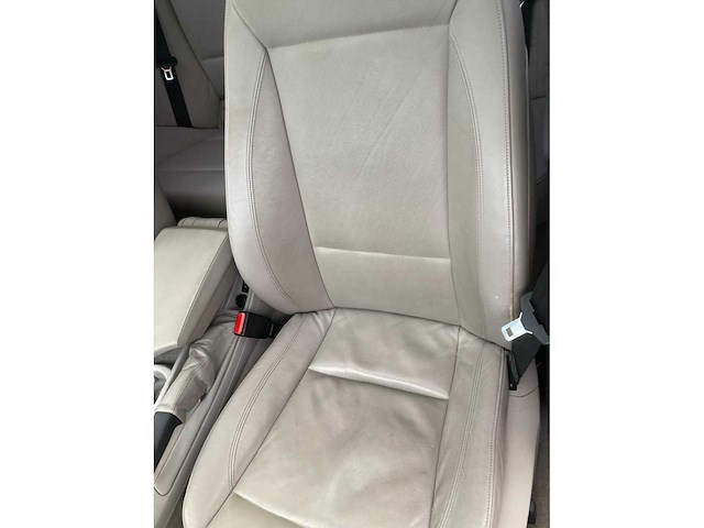 Bmw - 1-serie 120d executive, rs-829-r - afbeelding 4 van  11