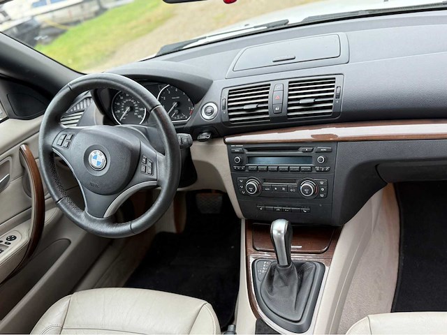 Bmw - 128i - personenauto - 2009 - afbeelding 3 van  9
