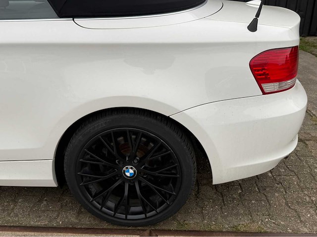 Bmw - 128i - personenauto - 2009 - afbeelding 6 van  9