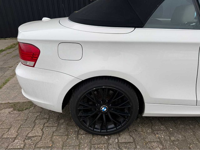 Bmw - 128i - personenauto - 2009 - afbeelding 10 van  23