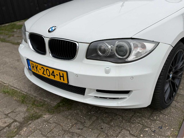 Bmw - 128i - personenauto - 2009 - afbeelding 19 van  23