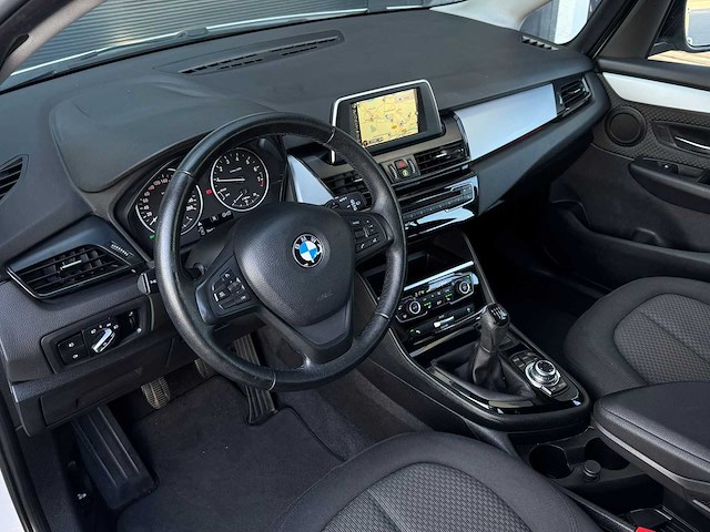 Bmw - 2-serie gran tourer - 216i high exec. - car - 2017 - afbeelding 15 van  29