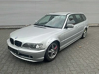 Bmw - 2001 - 3-serie touring - 320i executive - personenauto - driftauto - afbeelding 1 van  28