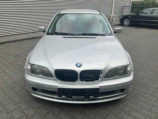 Bmw - 2001 - 3-serie touring - 320i executive - personenauto - driftauto - afbeelding 10 van  28
