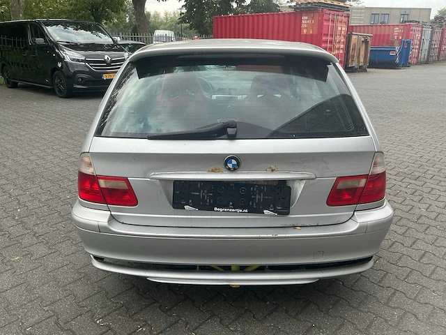 Bmw - 2001 - 3-serie touring - 320i executive - personenauto - driftauto - afbeelding 18 van  28