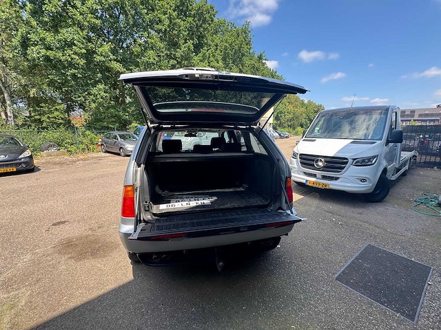 Bmw - 2003 - x5 - 4.4i executive - 86-ln-kn - afbeelding 28 van  31