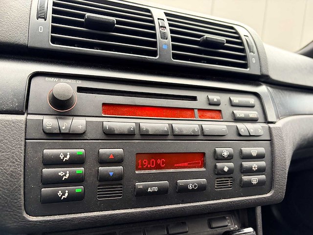 Bmw - 2004 - 3-serie touring - 325i lifestyle ed. - 60-ps-xx - afbeelding 10 van  20