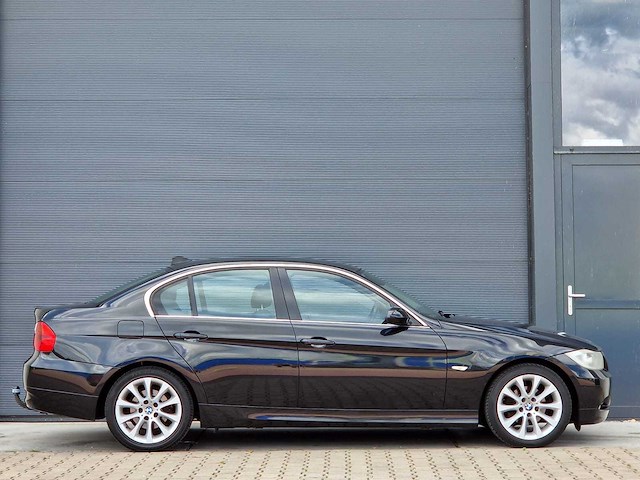 Bmw - 2005 - 3-serie - 318i dynamic exec. - 99-rz-pj - afbeelding 21 van  26