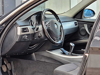 Bmw - 2005 - 3-serie - 318i dynamic exec. - 99-rz-pj - afbeelding 2 van  26