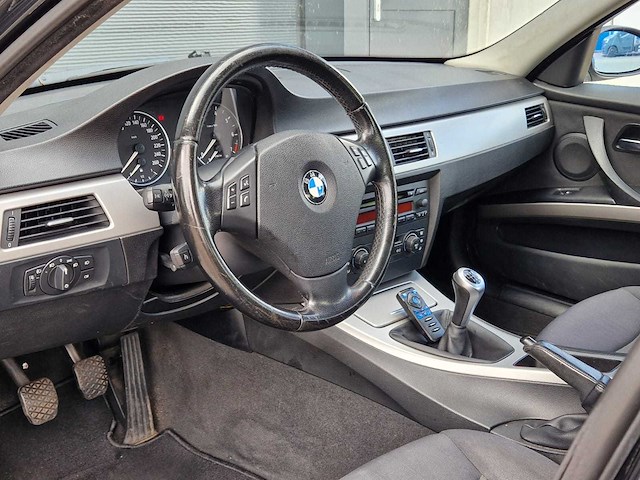 Bmw - 2005 - 3-serie - 318i dynamic exec. - afbeelding 4 van  26